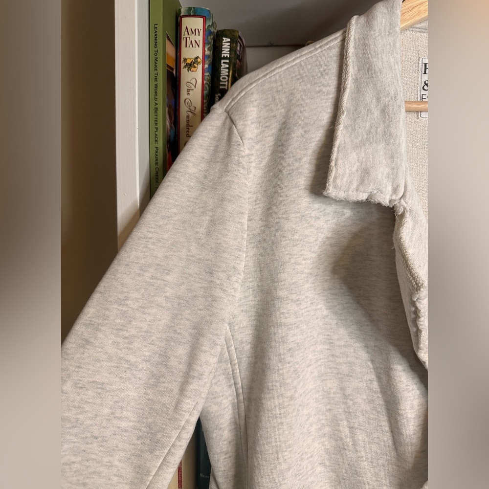 Frank & Eileen Belfast Sweatshirt Peacoat. Size M - Picture 6 of 12